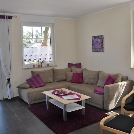 Vakantiehuis Ground-floor In Mueritz